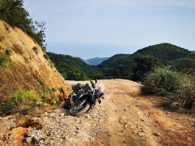 【凯越500X】惠东观音山差点掉沟里了