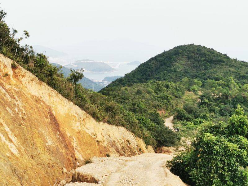 【凯越500X】惠东观音山差点掉沟里了