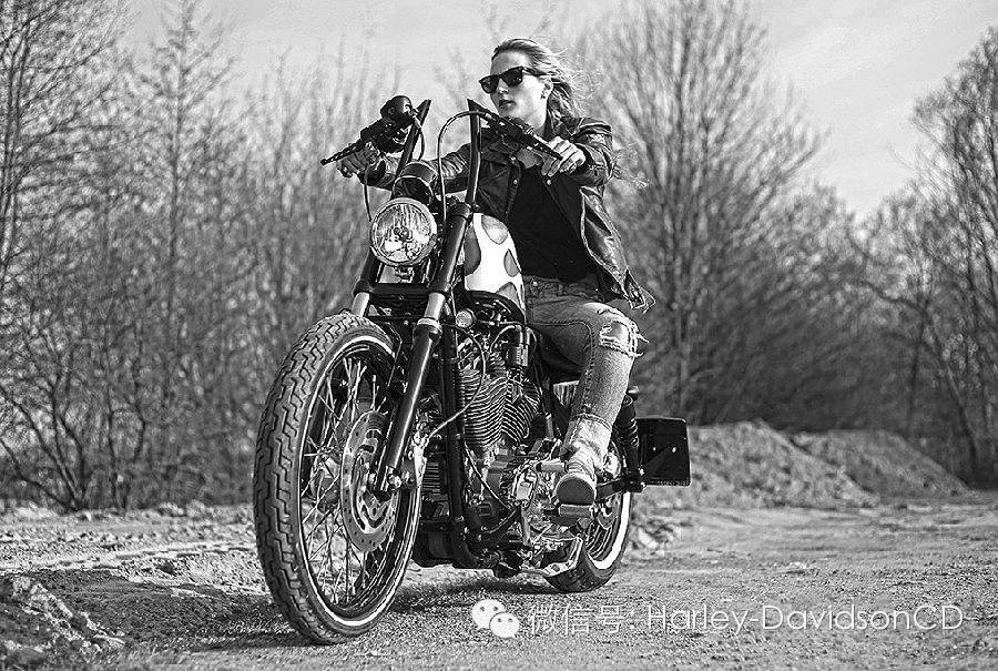 改装赏析：属于女车手的HarleyDavidson Sportster ！