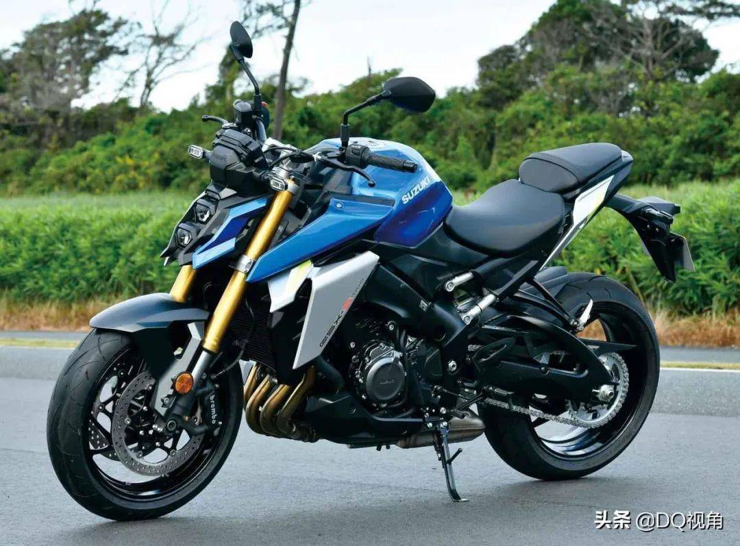 铃木摩托四缸街车GSX-S1000,堆叠大灯设计,传承大R精髓