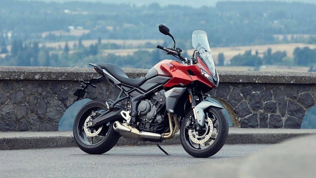 凯旋Tiger Sport 660VS川崎异兽650