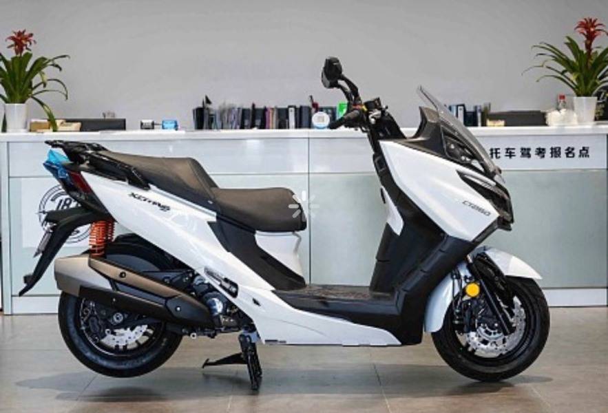 三万以下，250CC—300CC的优质实用踏板推荐。