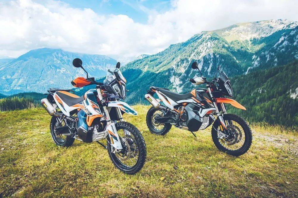 骑士的万能车款，KTM「890 ADVENTURE R」