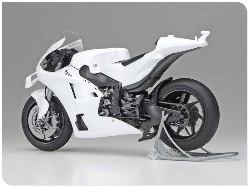 [ 机车周边 ] 田宫 · 时隔五年推出 MotoGP 模型:Suzuki GSX-RR 20 登场!12 月上市……