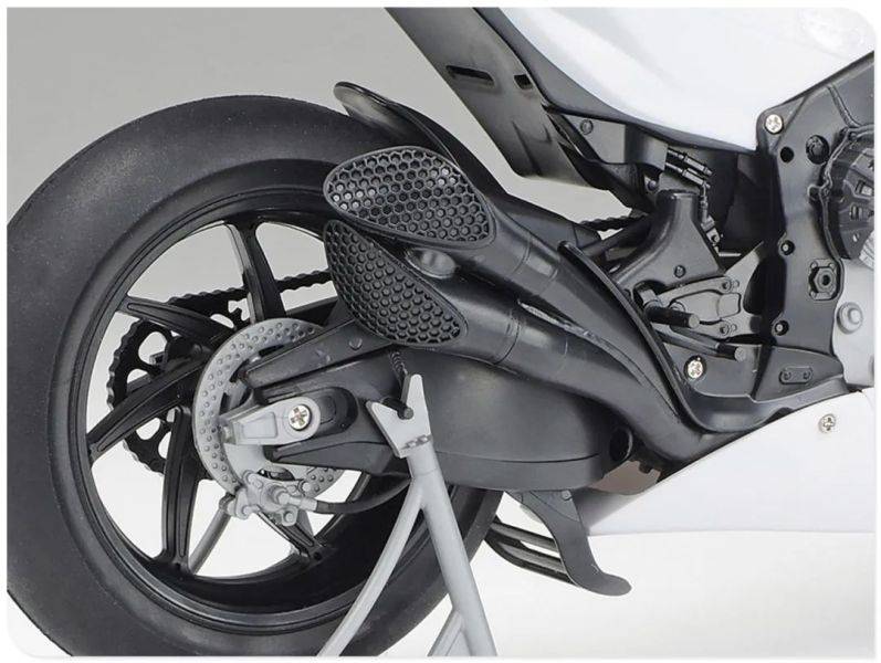 [ 机车周边 ] 田宫 · 时隔五年推出 MotoGP 模型:Suzuki GSX-RR 20 登场!12 月上市……