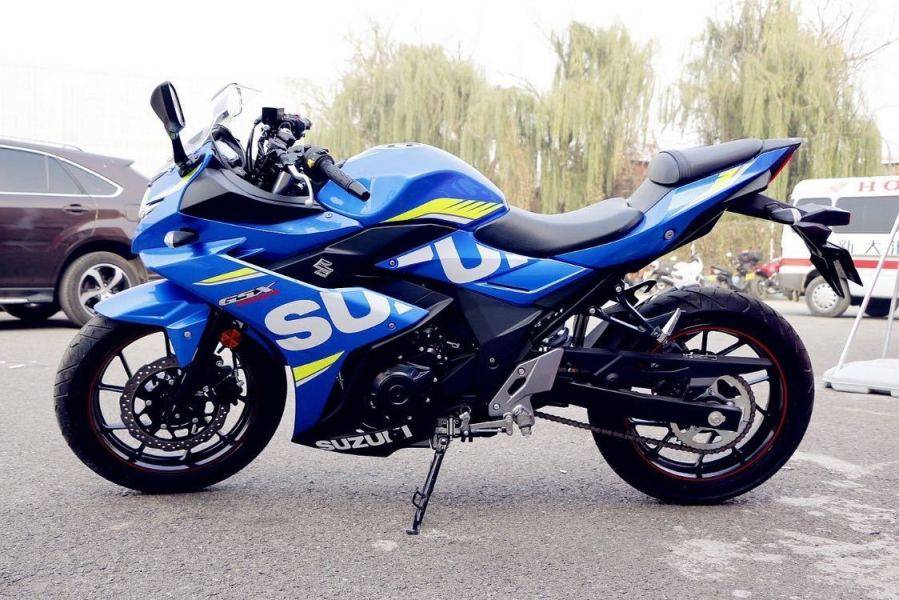 铃木GSX250R日系仿赛到底香不香？