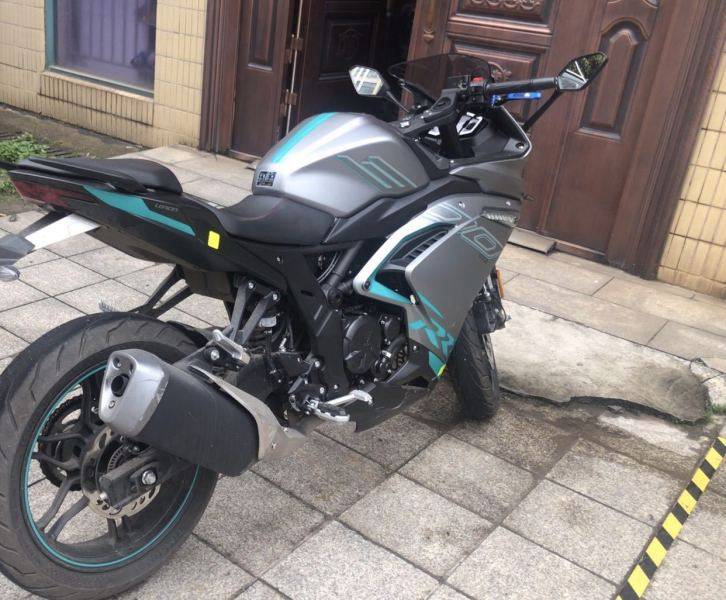 从无极300RR降到GSX250个人体会。