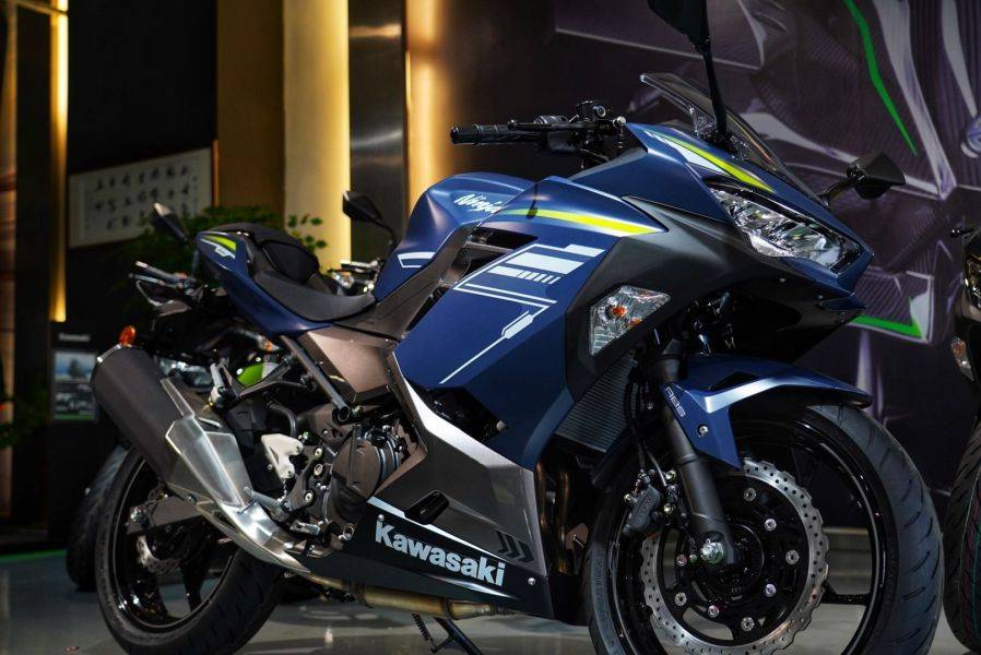 雅马哈R3对川崎Ninja400能构成威胁吗？