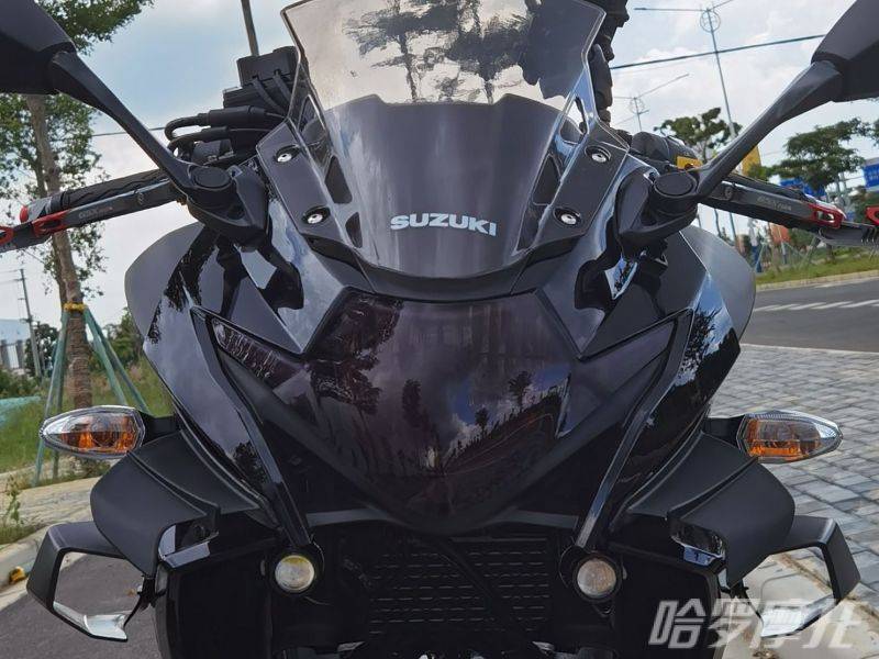 GSX250r与春风250sr外观谁更胜一筹？