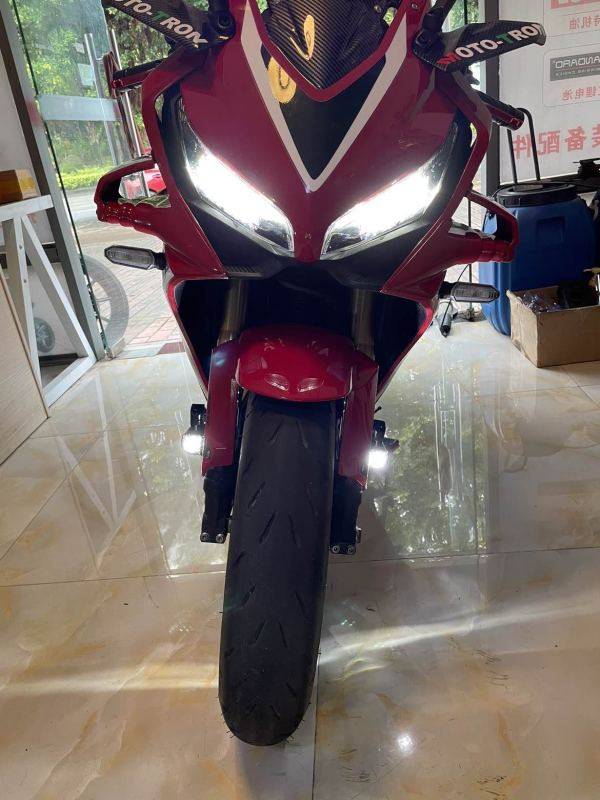 CBR650R装射灯