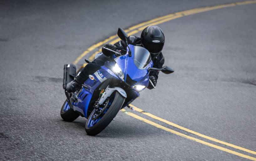 2021 款 YAMAHA R3 的优缺点，你在等R3吗？