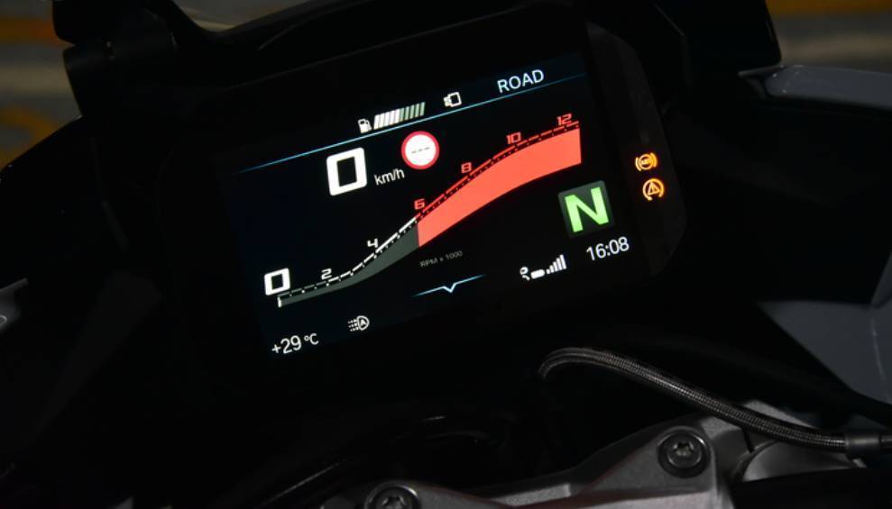2021款BMW S100XR图文评测：四缸休旅不二之选！