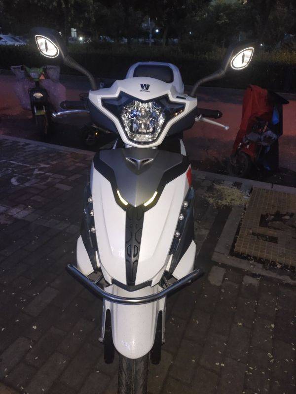 神车usr125反光贴效果