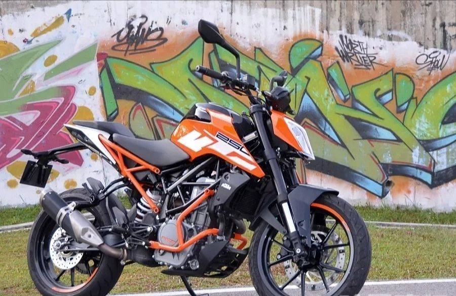 价格降到三万内，为何依然是不温不火～KTM250Duke