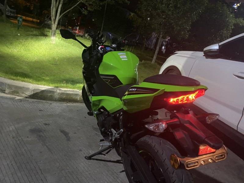 川崎ninja400和赛六的对比