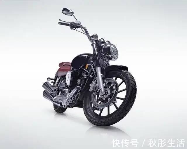 最诚意的摩托车!250cc爆14kw功率,油耗仅3.6L+电喷,仅1.7万起