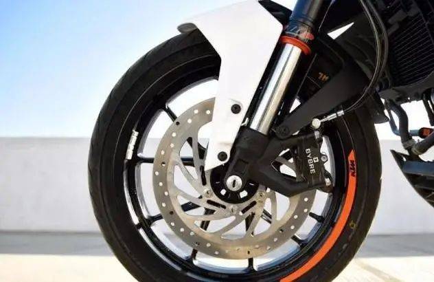 摩托车界的领头羊KTM Duke 250排量249CC小钢炮