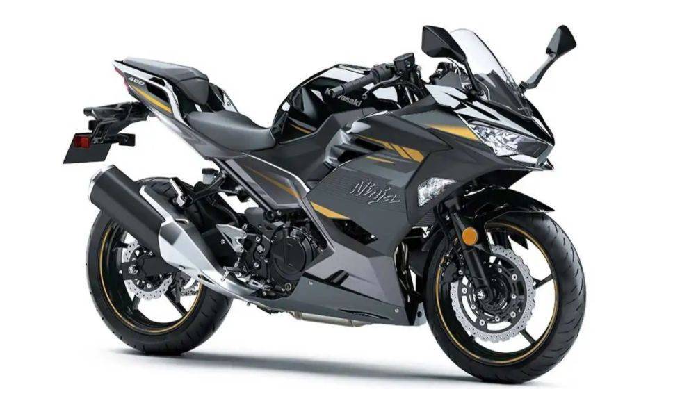 今年摩托市场风云变幻Ninja 400新配色价格不变你怎么看