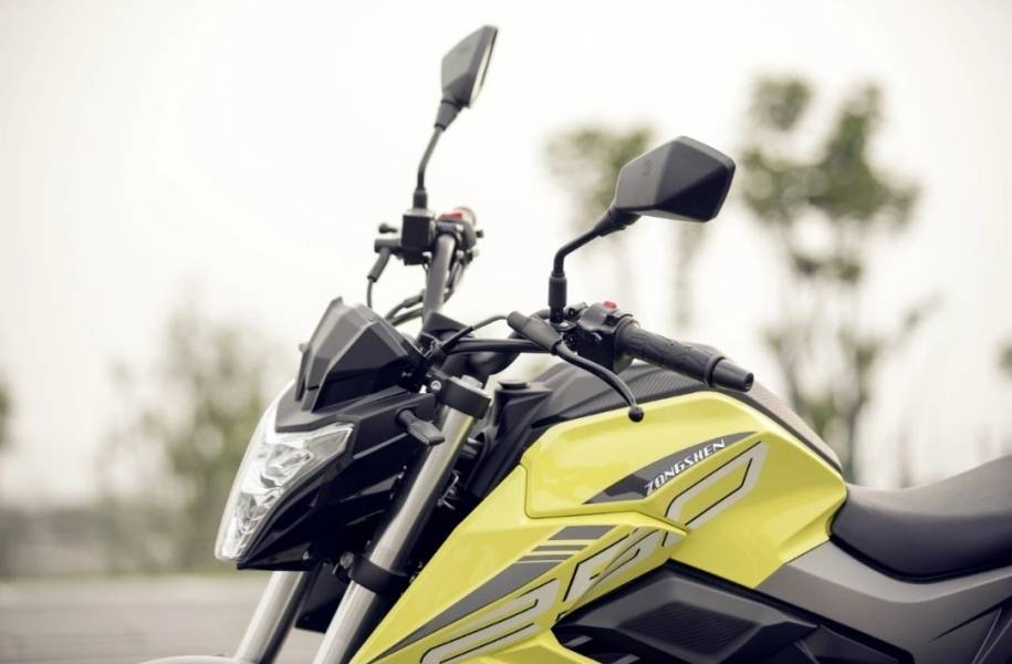 国产250街跑摩托车，高颜值，配双通道ABS，喜欢吗？