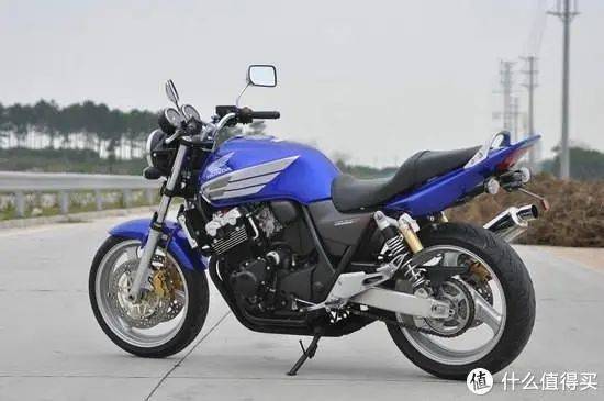 花20万买了本田CB1100,有人说像跑摩的的